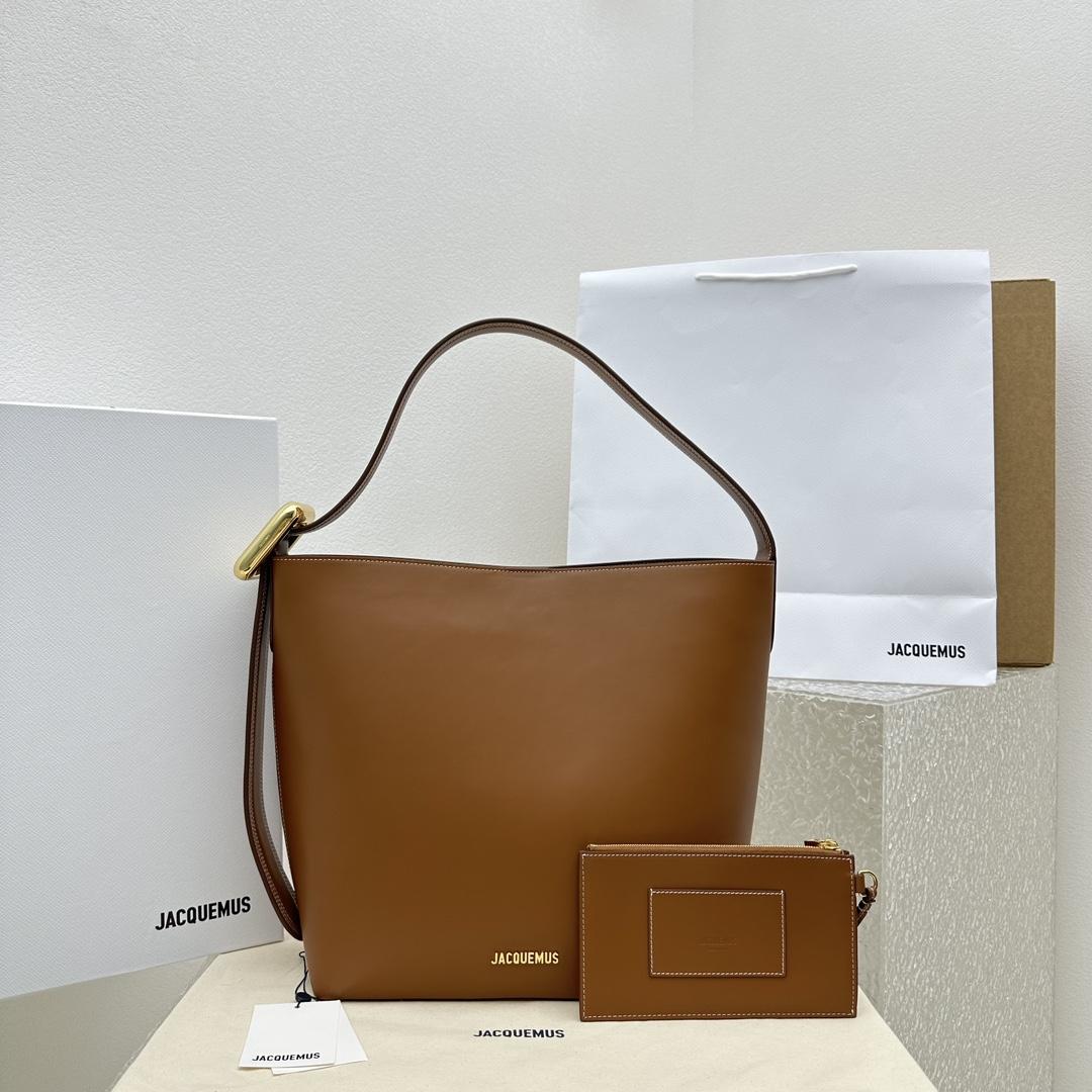 Jacquemus Le Regalo Leather Bucket Bag (30x33x14cm) - DesignerGu