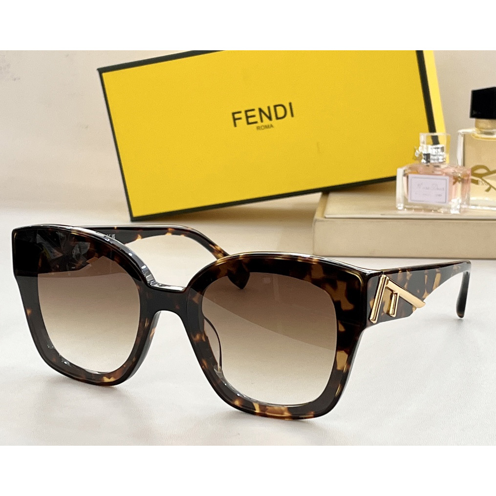 Fendi FE40098I Sunglasses - DesignerGu