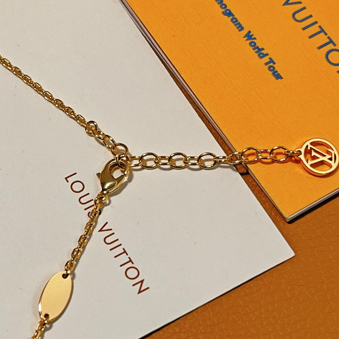 Louis Vuitton Les Gastons Vuitton Small Tag Pendant - DesignerGu