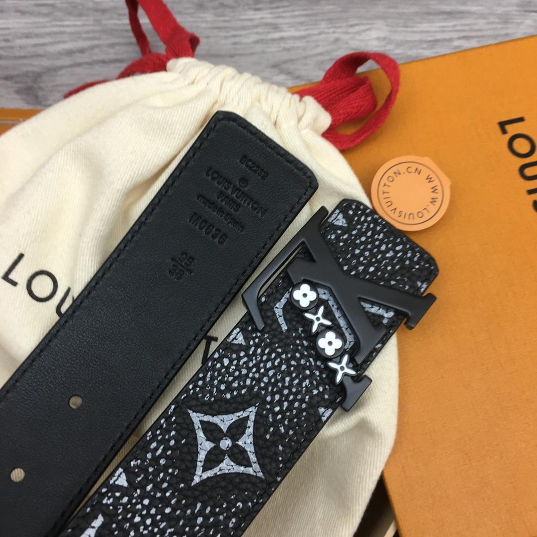 Louis Vuitton 40mm Reversible Belt - DesignerGu