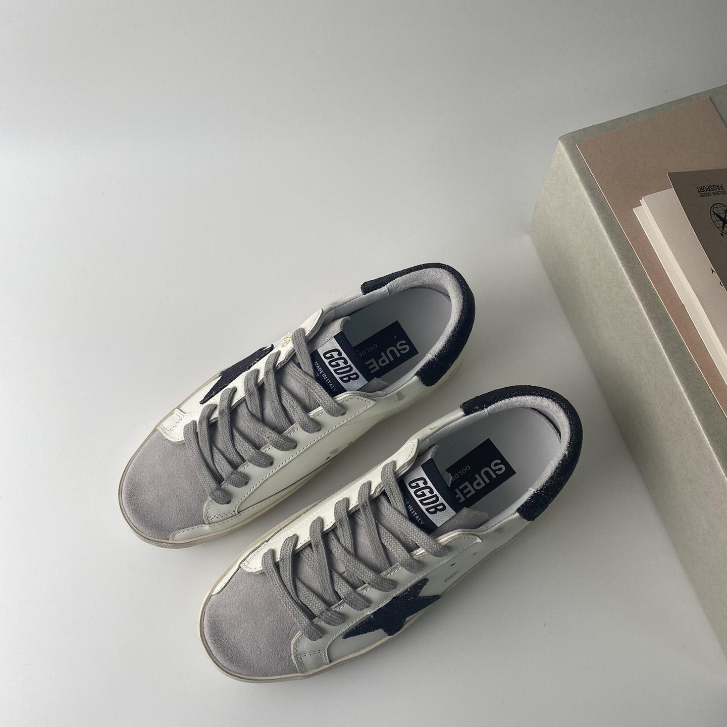 Golden Goose Sneakers - DesignerGu