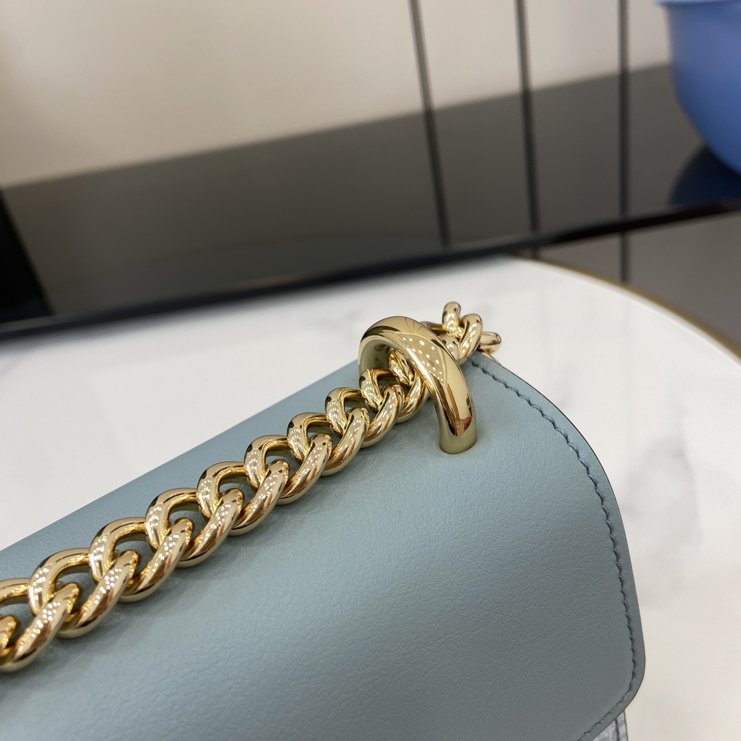 Gucci Padlock Small Shoulder Bag - DesignerGu