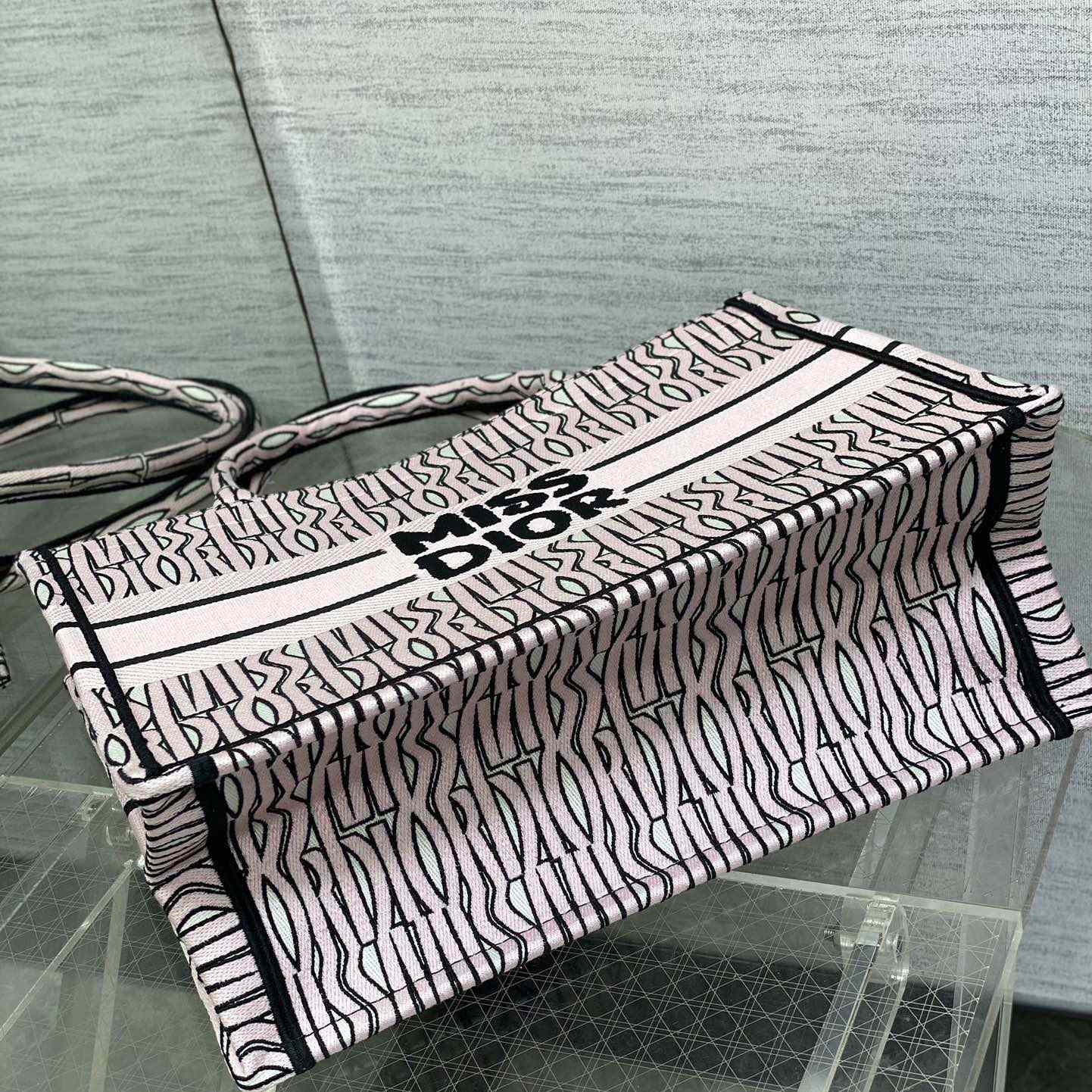 Dior Medium Dior Book Tote - DesignerGu