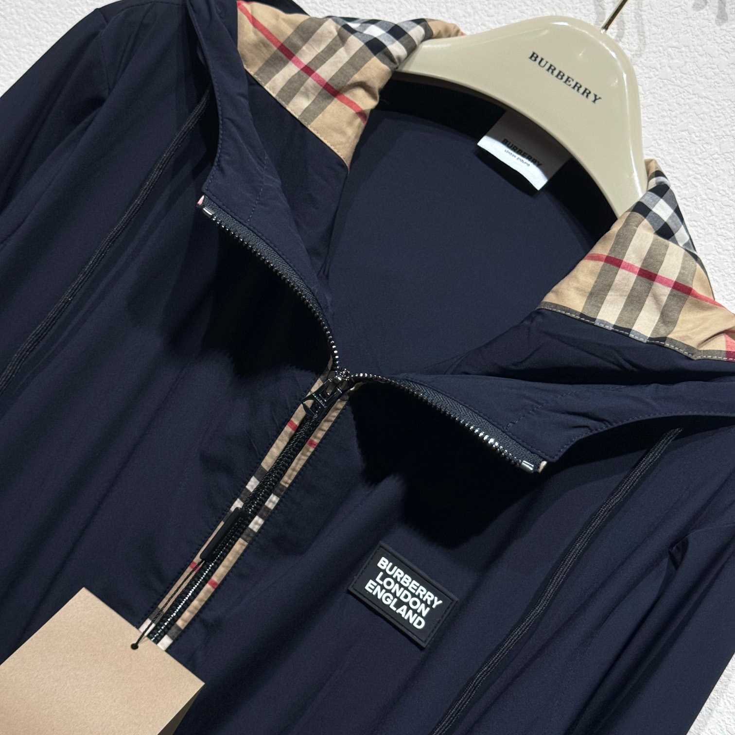 Burberry  Vintage Checked Reversible Jacket - DesignerGu