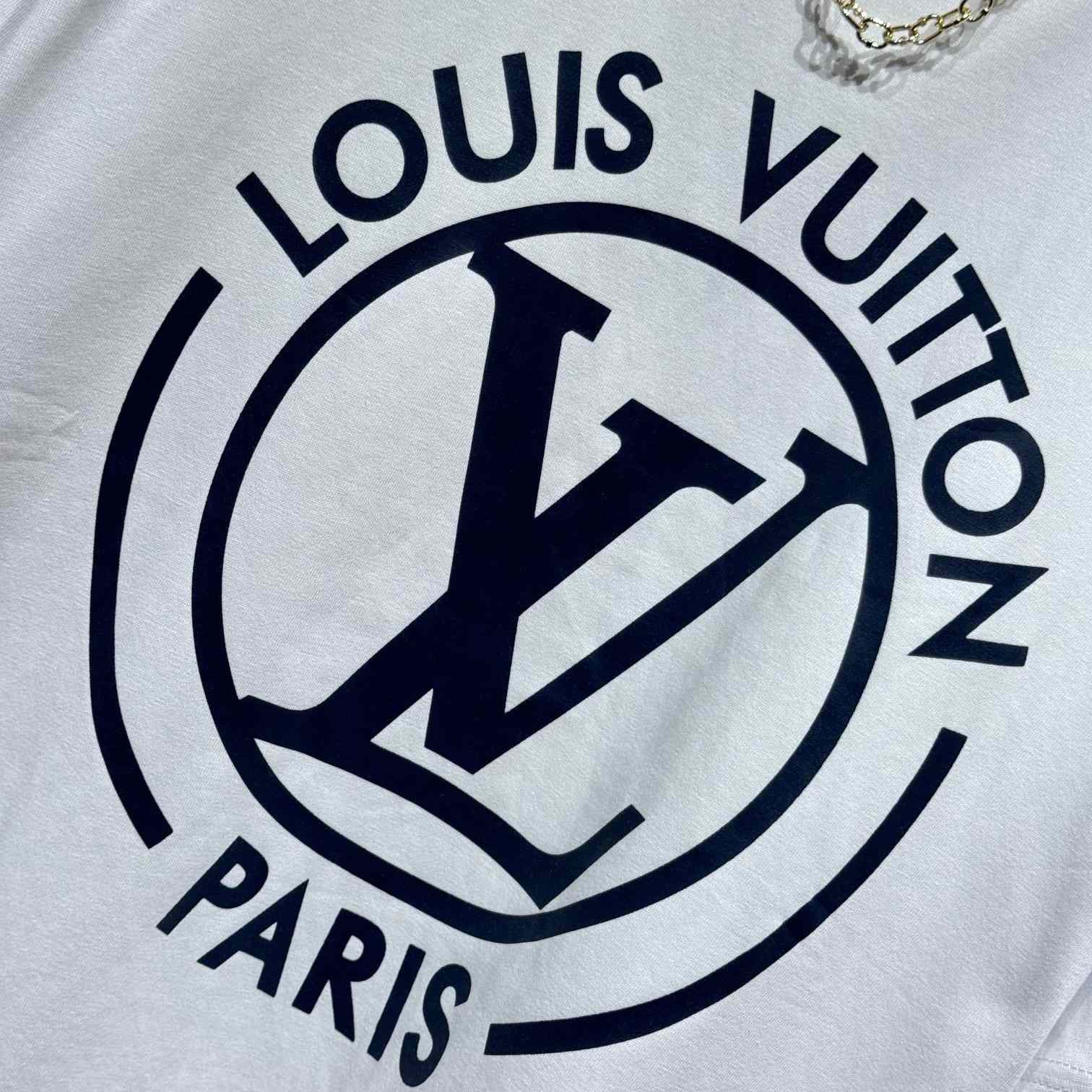 Louis Vuitton Flocked LV T-Shirt - DesignerGu