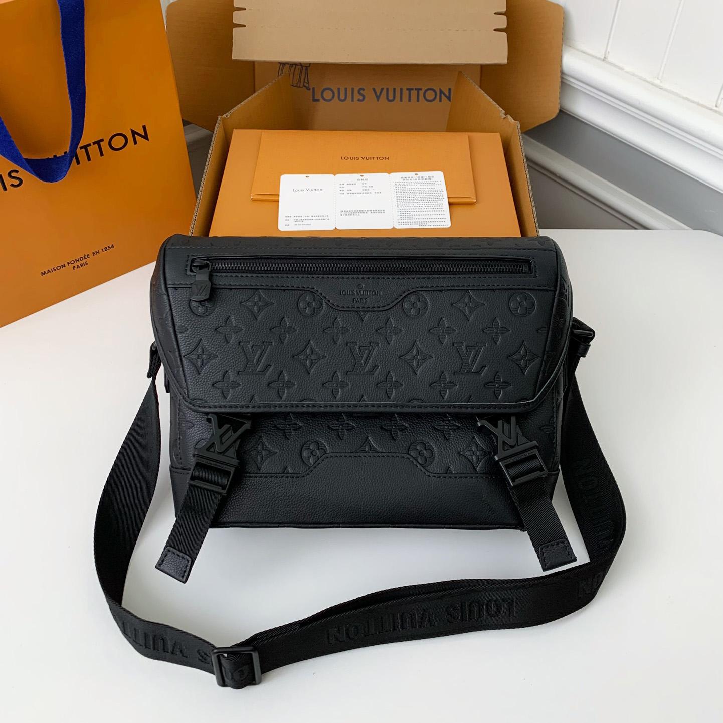 Louis Vuitton Messenger Voyager PM   M25121 - DesignerGu