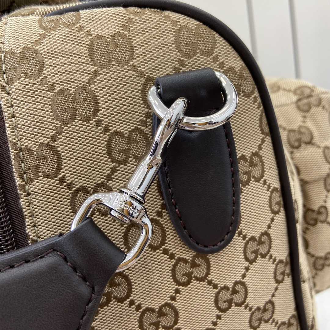 Gucci Medium GG Duffle Bag - DesignerGu