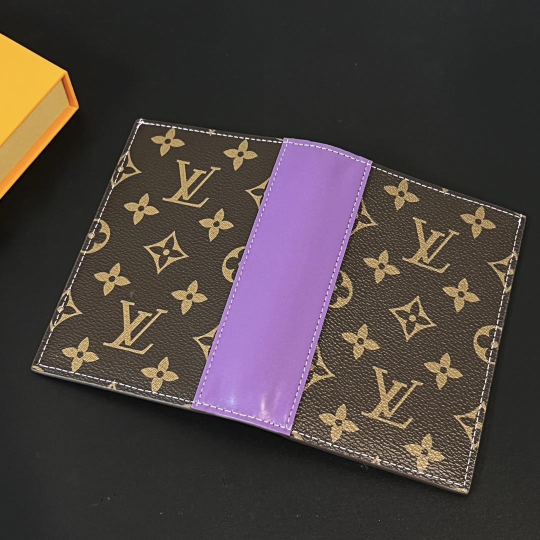 Louis Vuitton Passport Cover   M28268 - DesignerGu