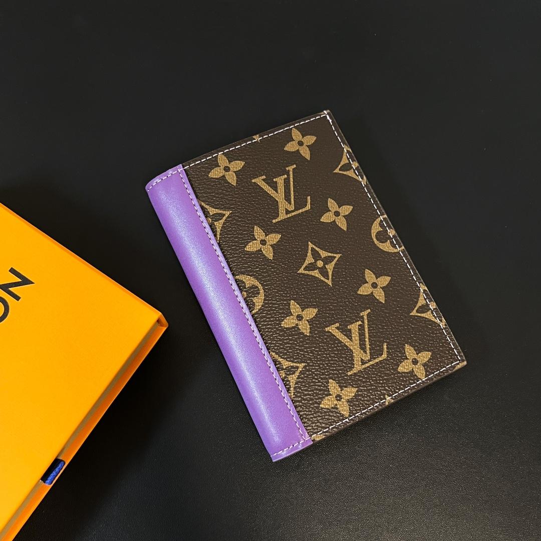 Louis Vuitton Passport Cover   M28268 - DesignerGu