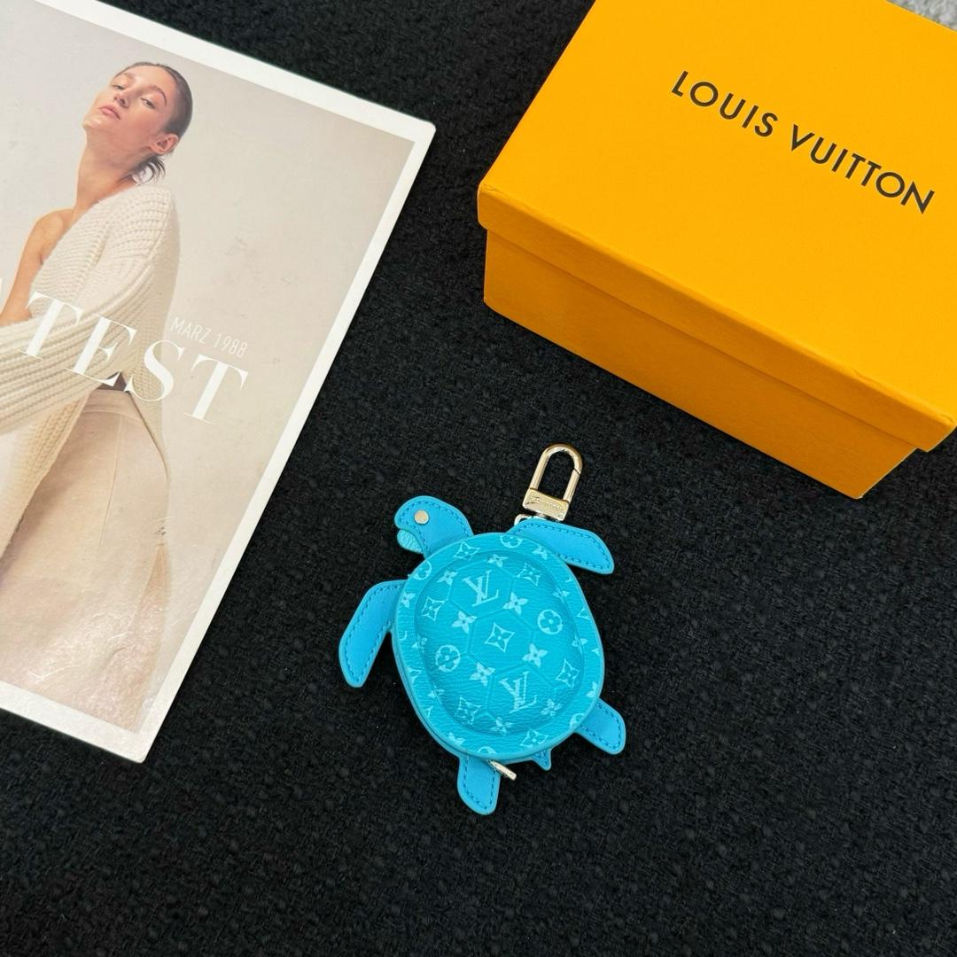 Louis Vuitton LV Turtle Pouch Bag Charm  M02049 - DesignerGu