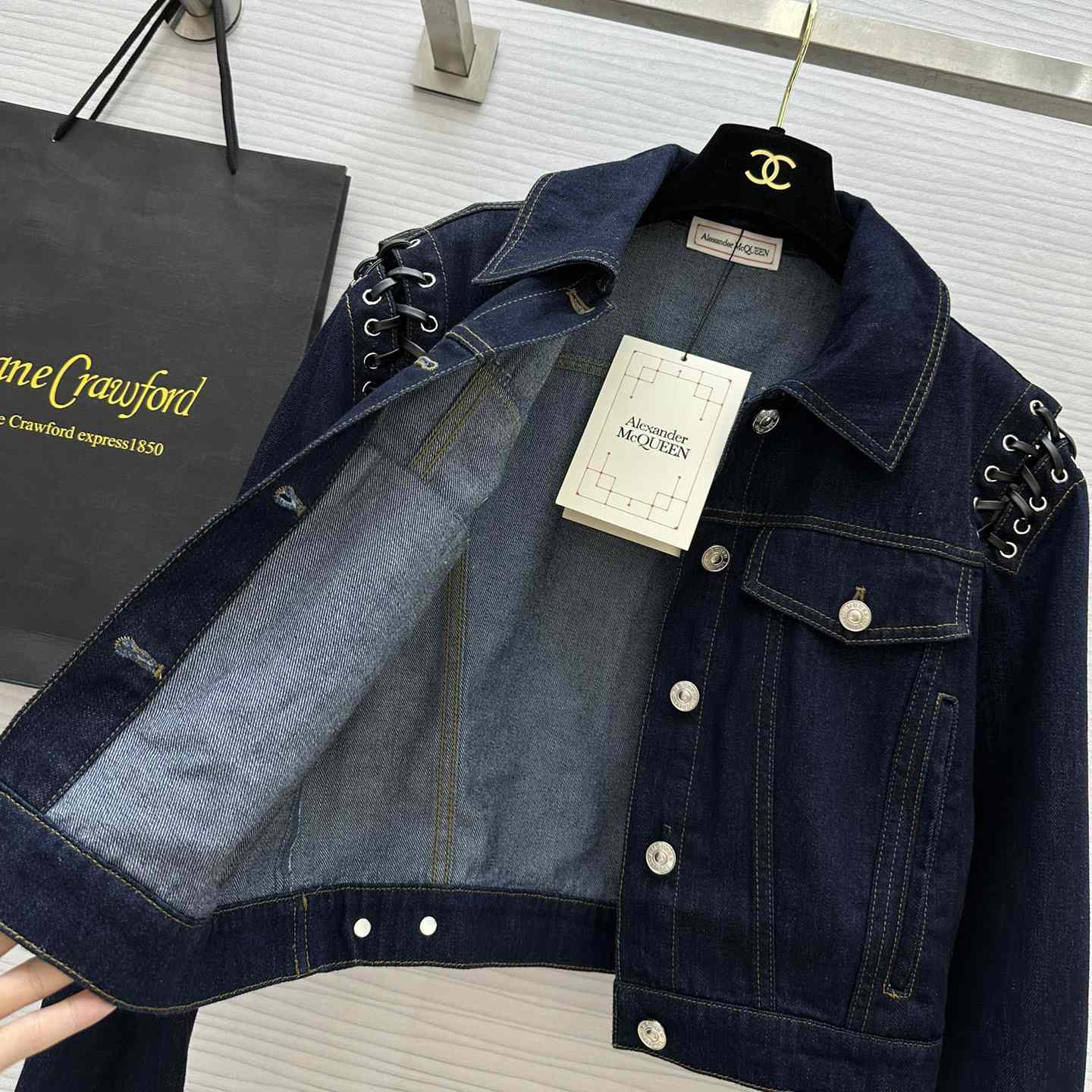 Alexander Mcqueen Lace-up Cropped Denim Jacket - DesignerGu