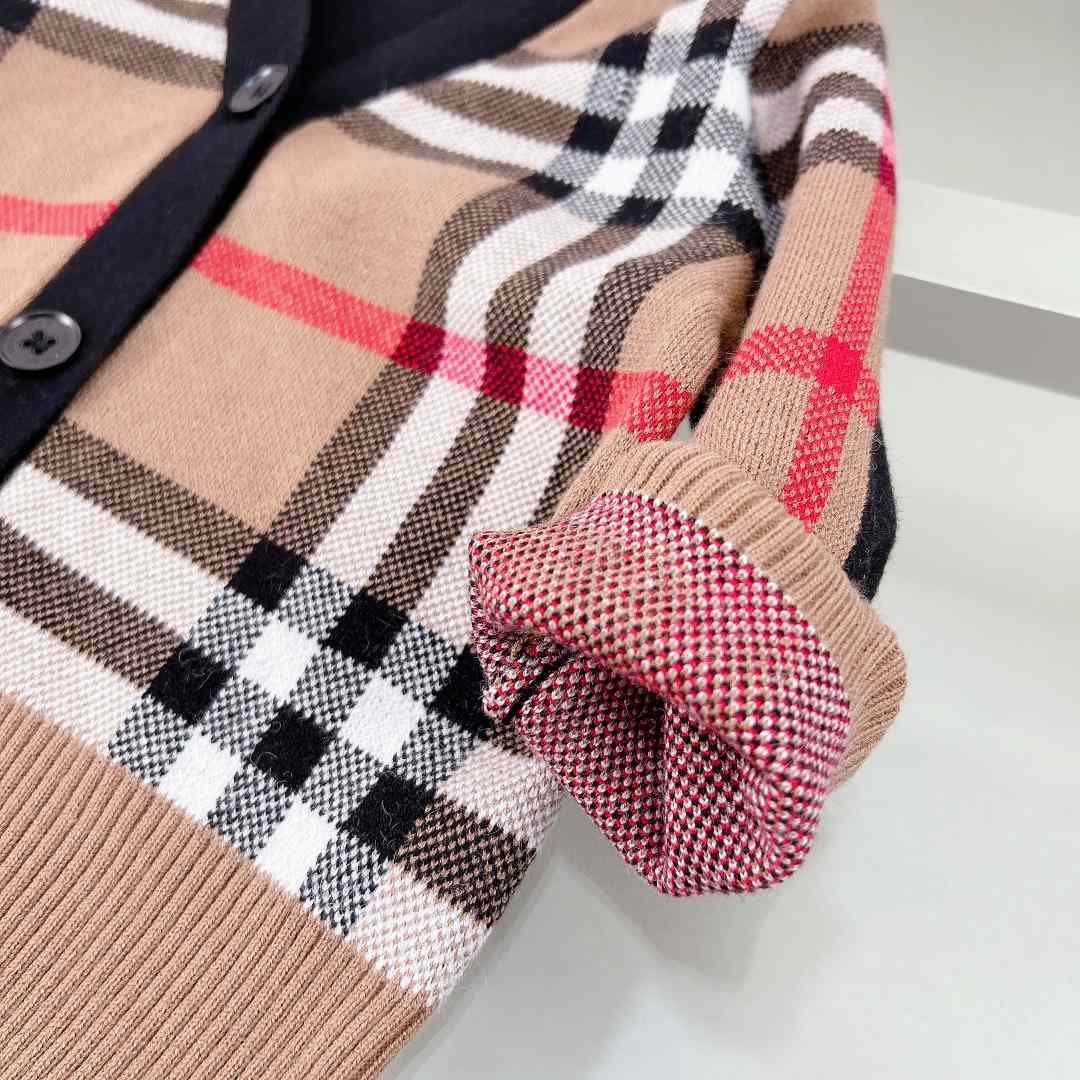 Burberry Kid's Cardigan - DesignerGu