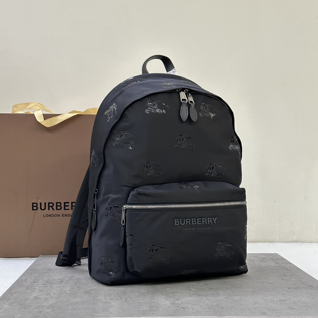 Burberry EKD Backpack - DesignerGu