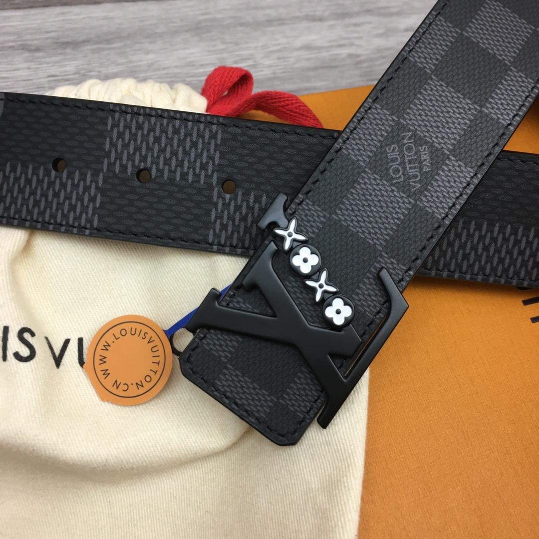 Louis Vuitton 40mm Reversible Belt - DesignerGu