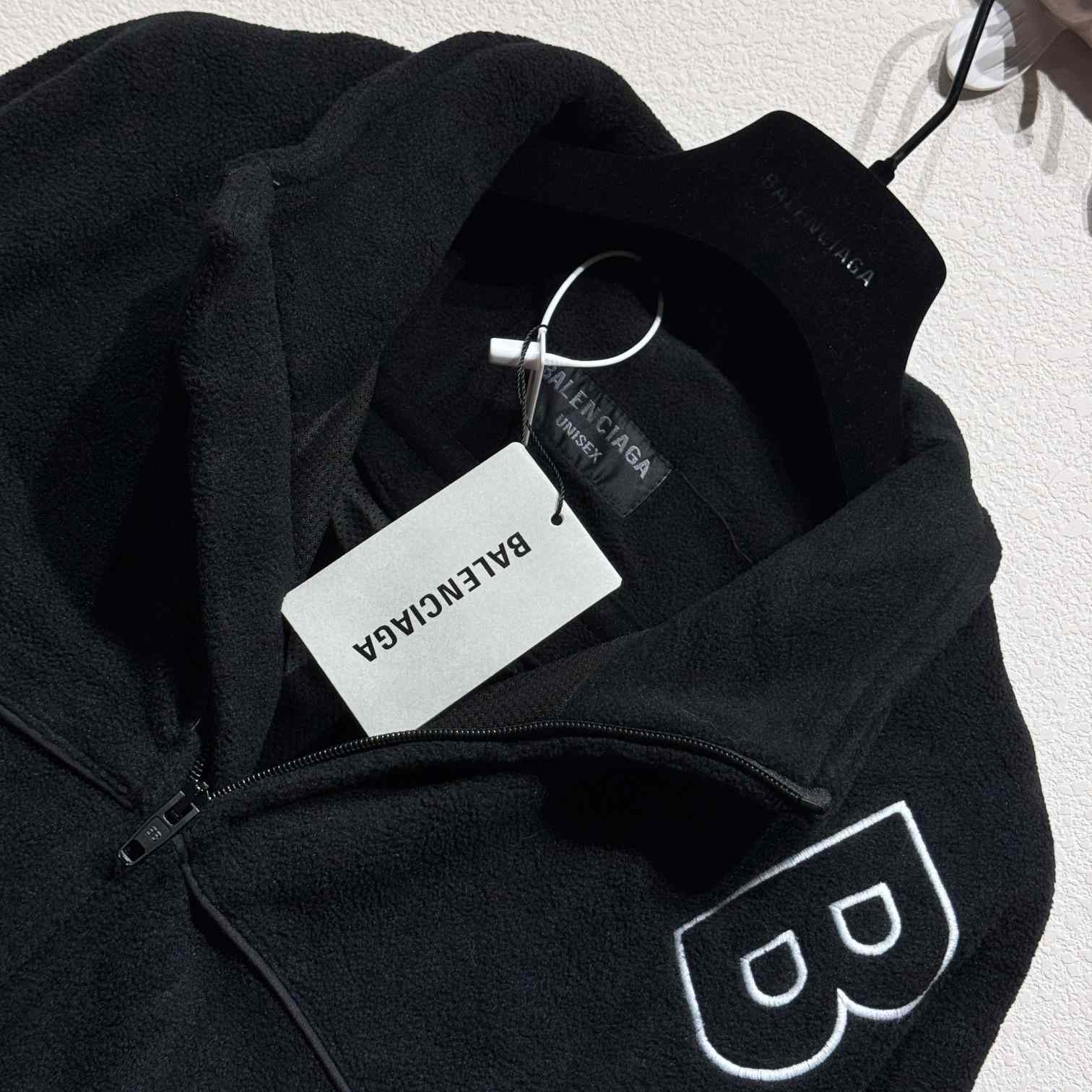 Balenciaga Logo-Embroidered Fleece Jacket - DesignerGu