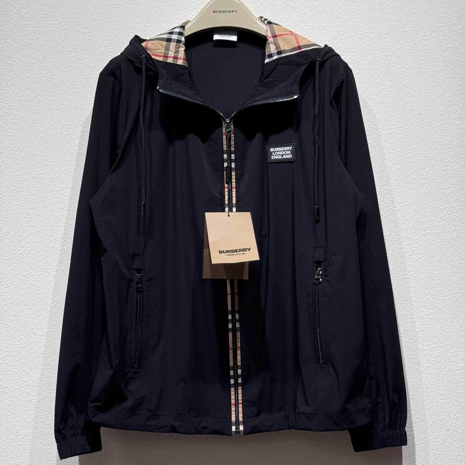 Burberry  Vintage Checked Reversible Jacket - DesignerGu