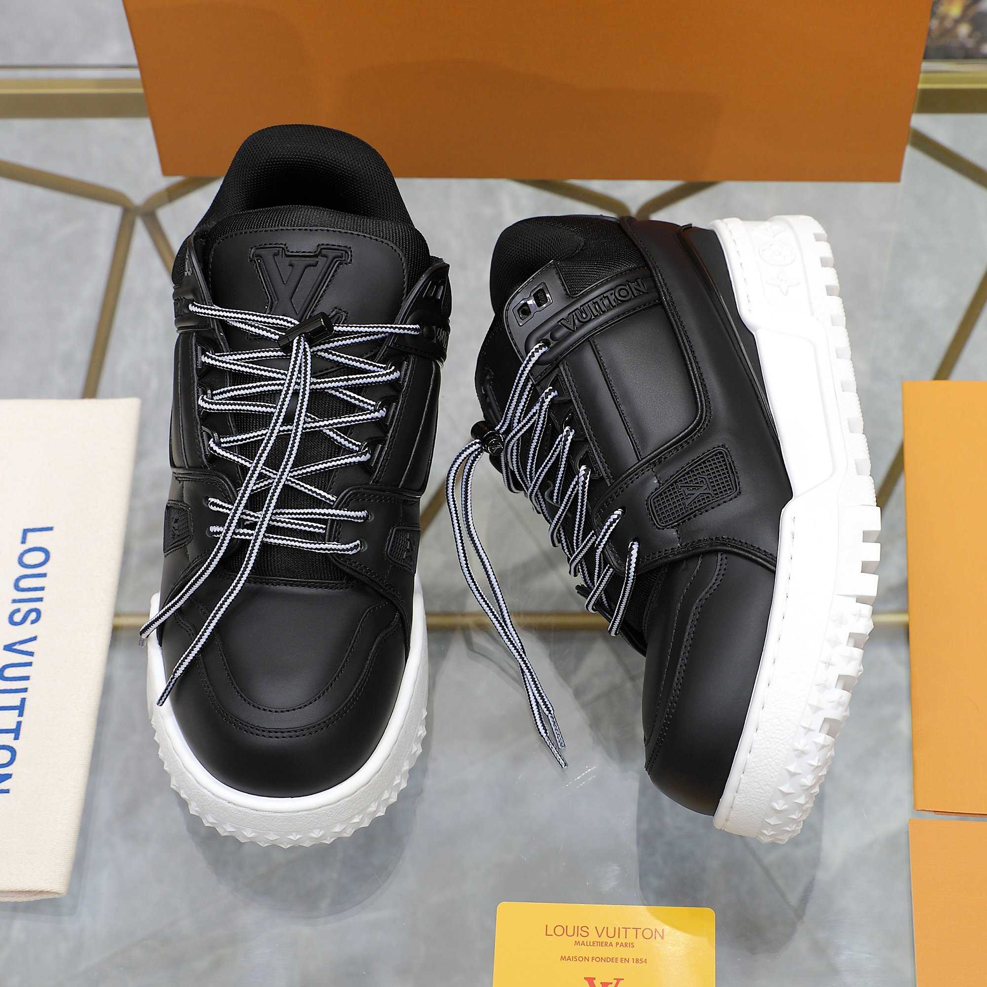 Louis Vuitton LV Trainer Maxi Sneaker   1AD7CZ - DesignerGu