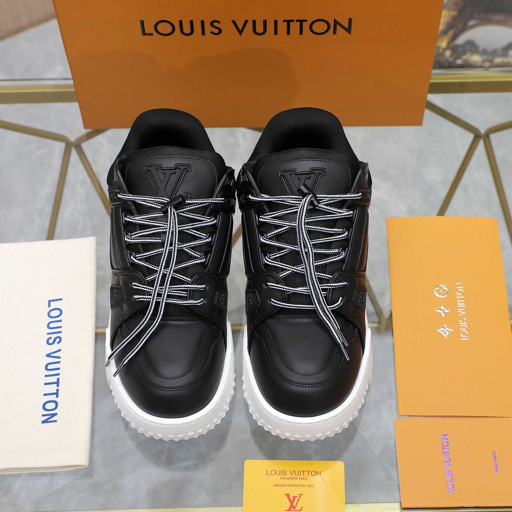 Louis Vuitton LV Trainer Maxi Sneaker   1AD7CZ - DesignerGu