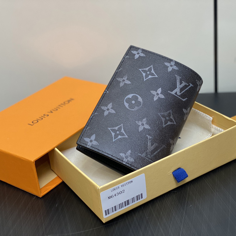 Louis Vuitton Passport Cover   M64501 - DesignerGu