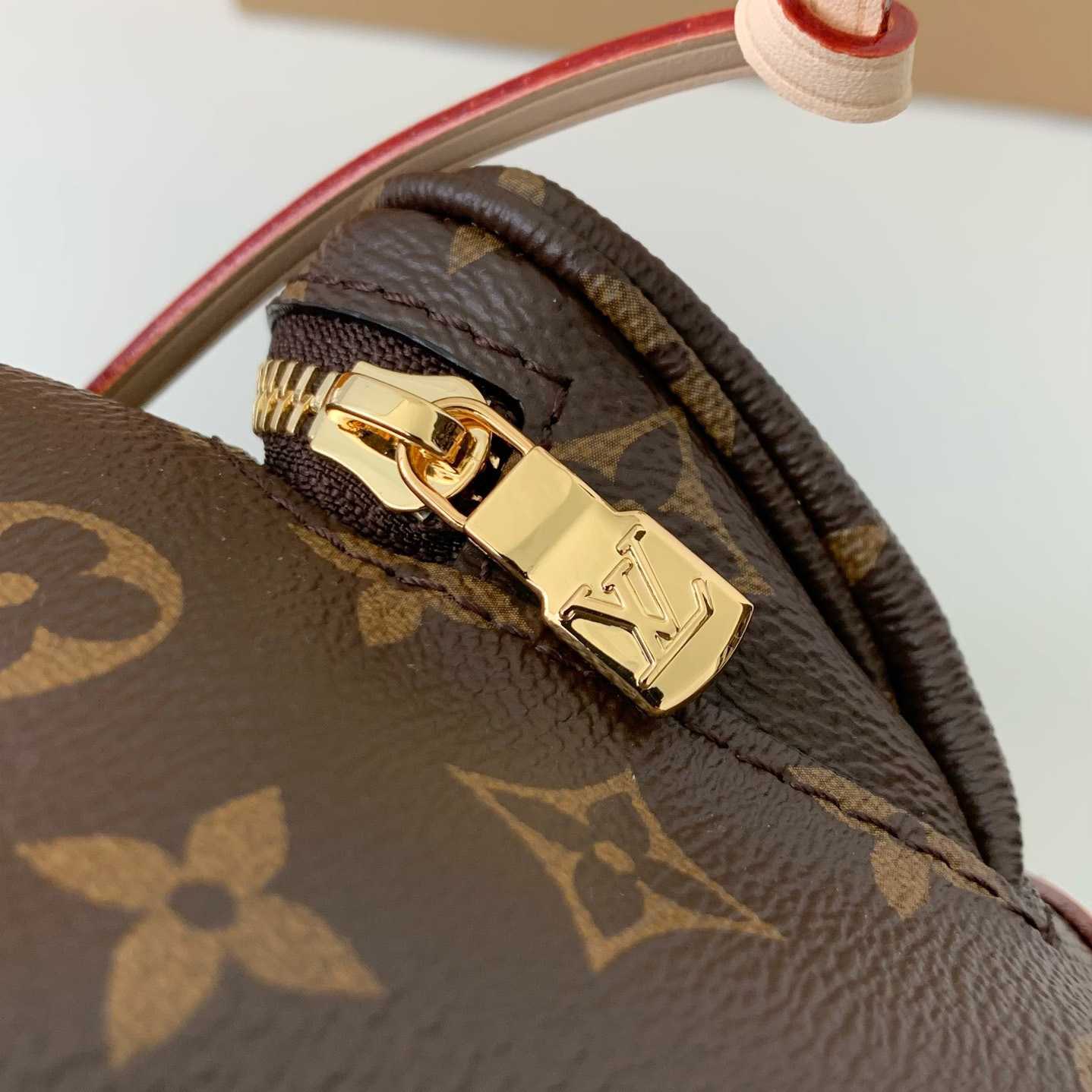 Louis Vuitton Montsouris Mini   M11199 - DesignerGu