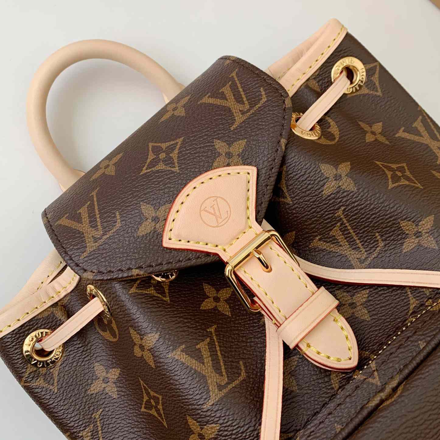 Louis Vuitton Montsouris Mini   M11199 - DesignerGu