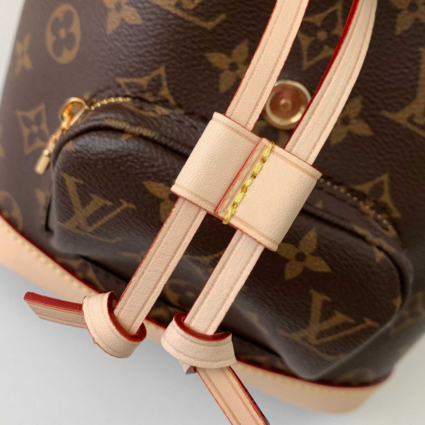 Louis Vuitton Montsouris Mini   M11199 - DesignerGu