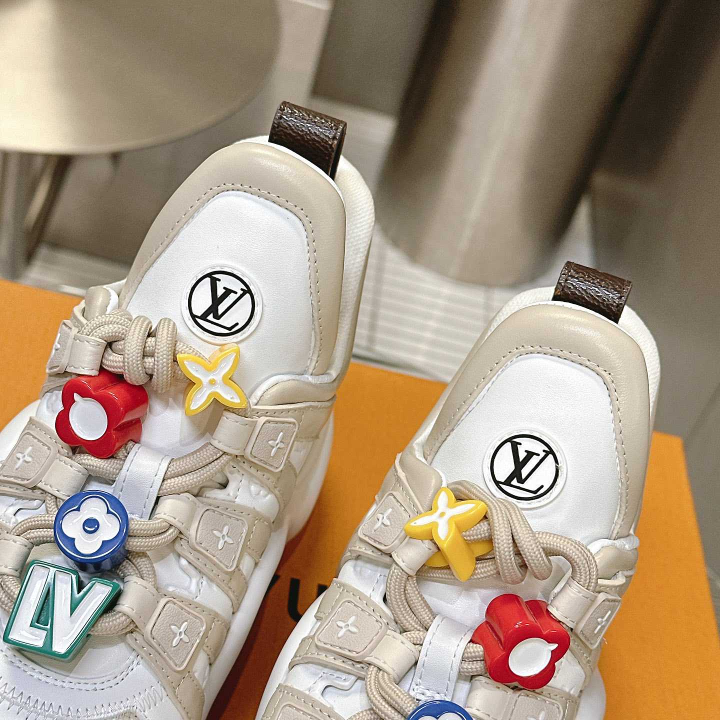 Louis Vuitton LV Archlight Sneaker   1AD2GJ - DesignerGu