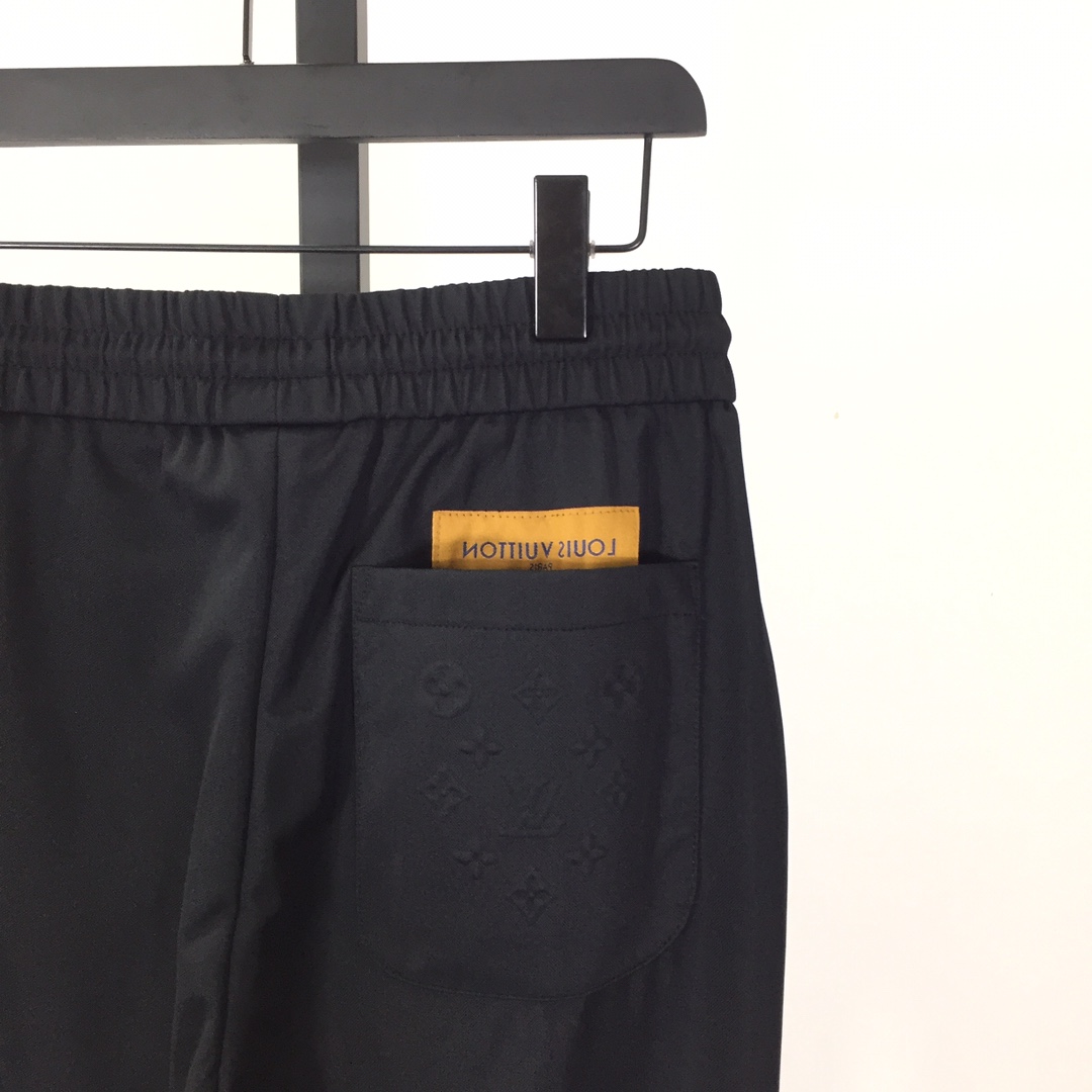 Louis Vuitton Cotton Pants - DesignerGu