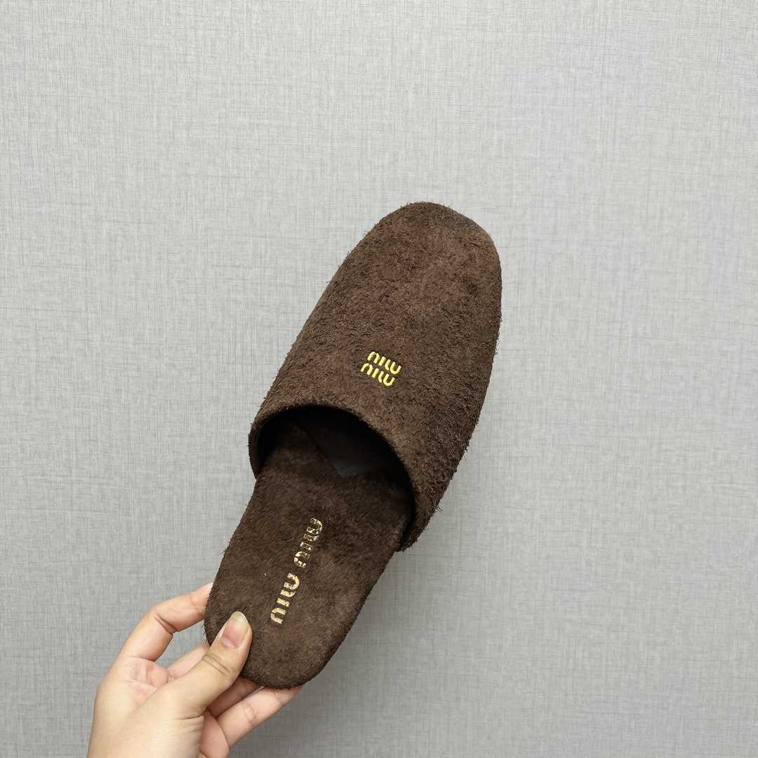 Miu Miu Suede Slippers - DesignerGu