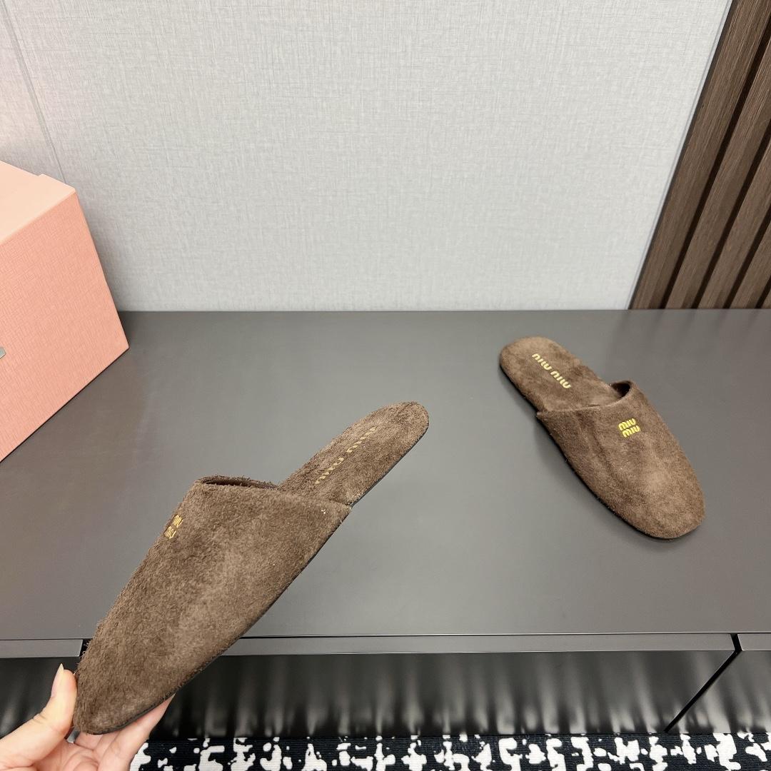 Miu Miu Suede Slippers - DesignerGu