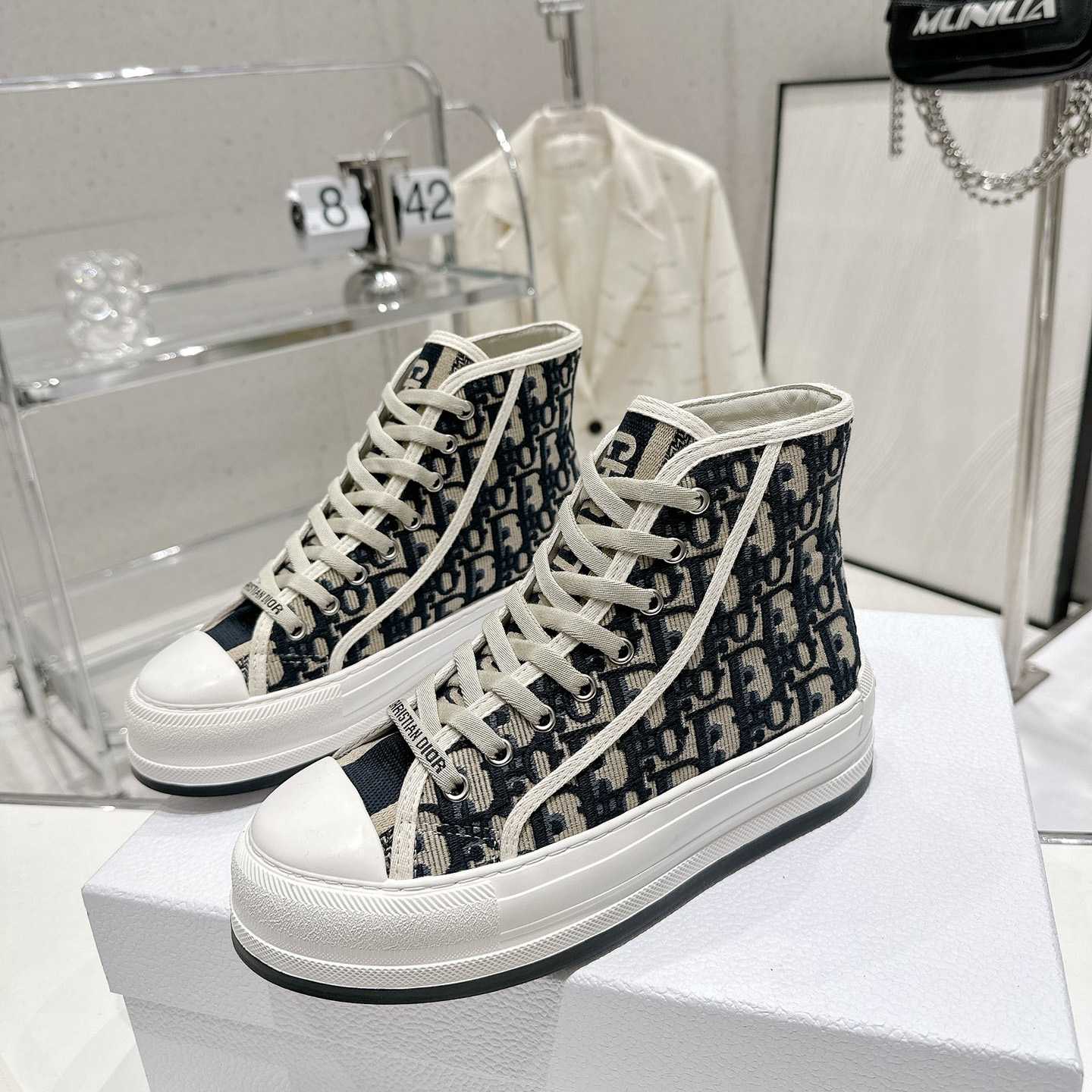 Dior Walk'n'Dior Platform Sneaker - DesignerGu