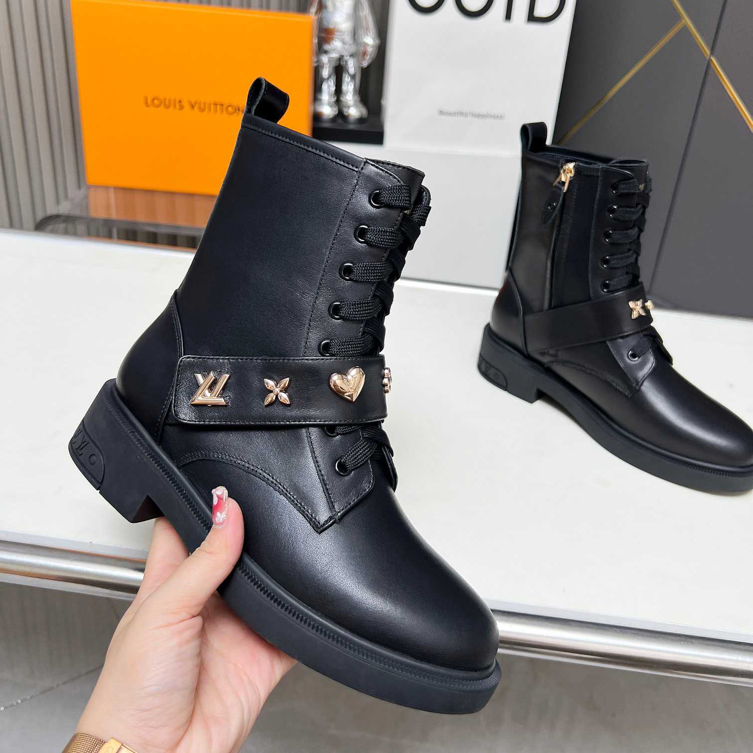 Louis Vuitton Citizen Flat Ranger Boot   - DesignerGu