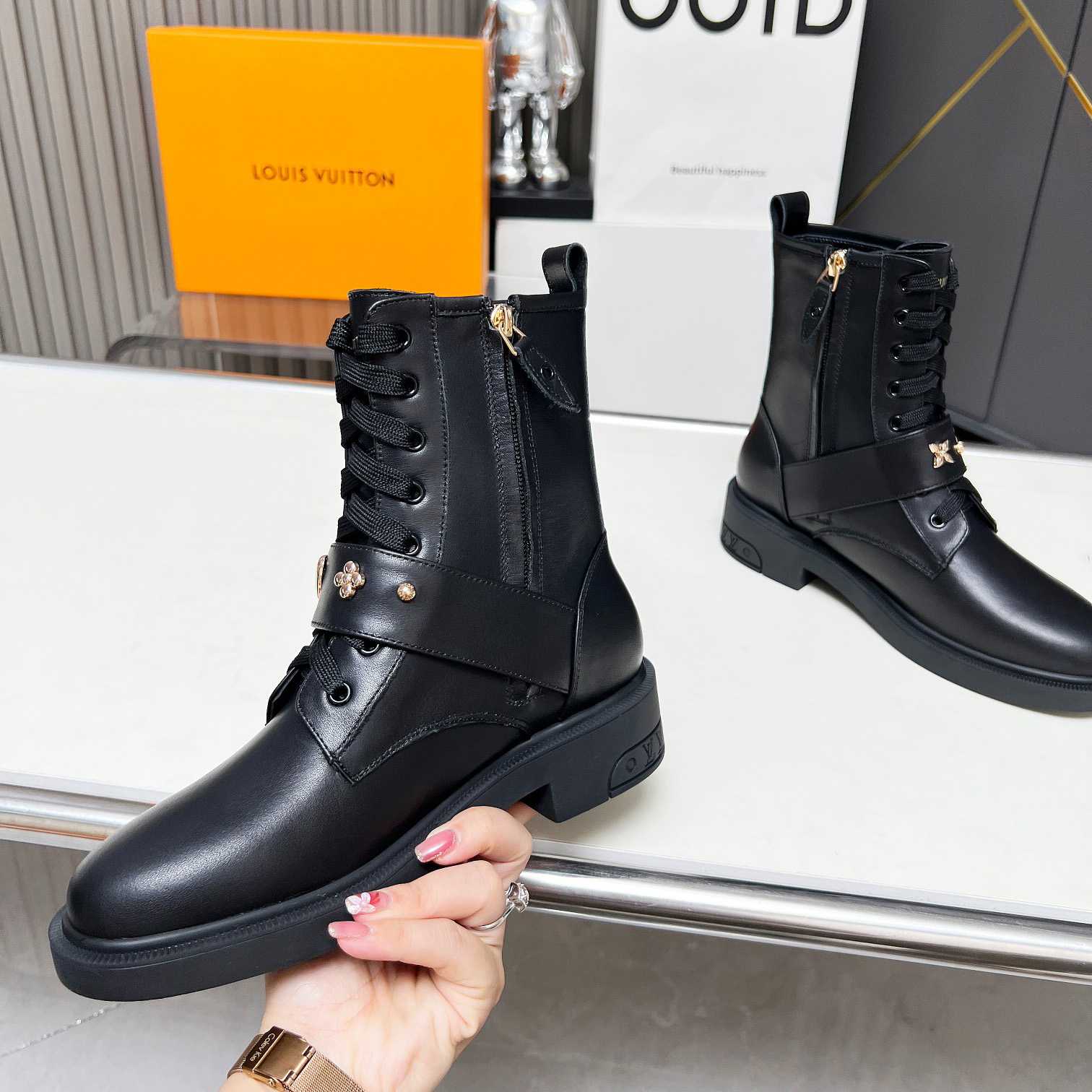 Louis Vuitton Citizen Flat Ranger Boot   - DesignerGu