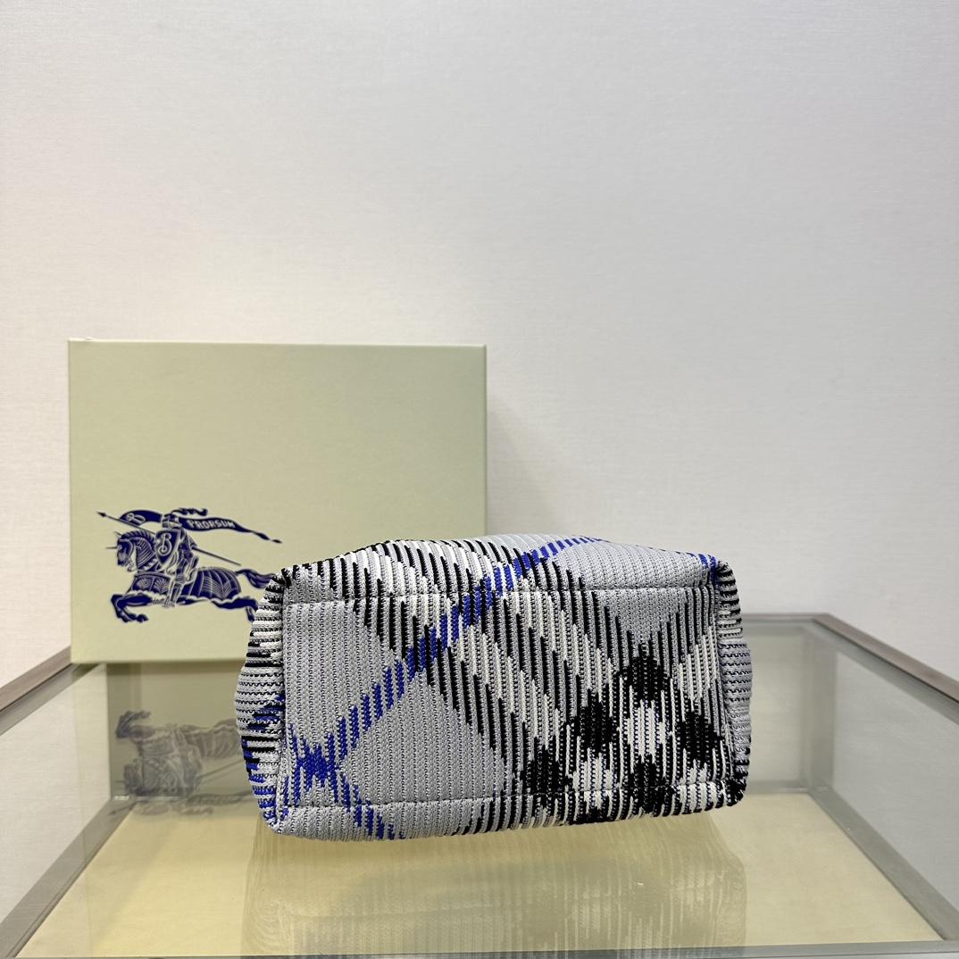 Burberry Micro Peg Chain Bag (21.5 x 10.5 x 23cm) - DesignerGu