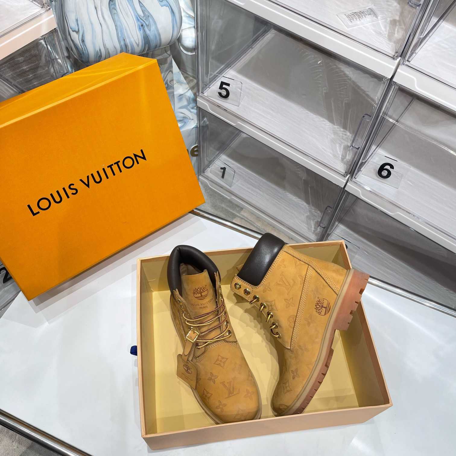 Louis Vuitton Timberland  Ankle Boot - DesignerGu