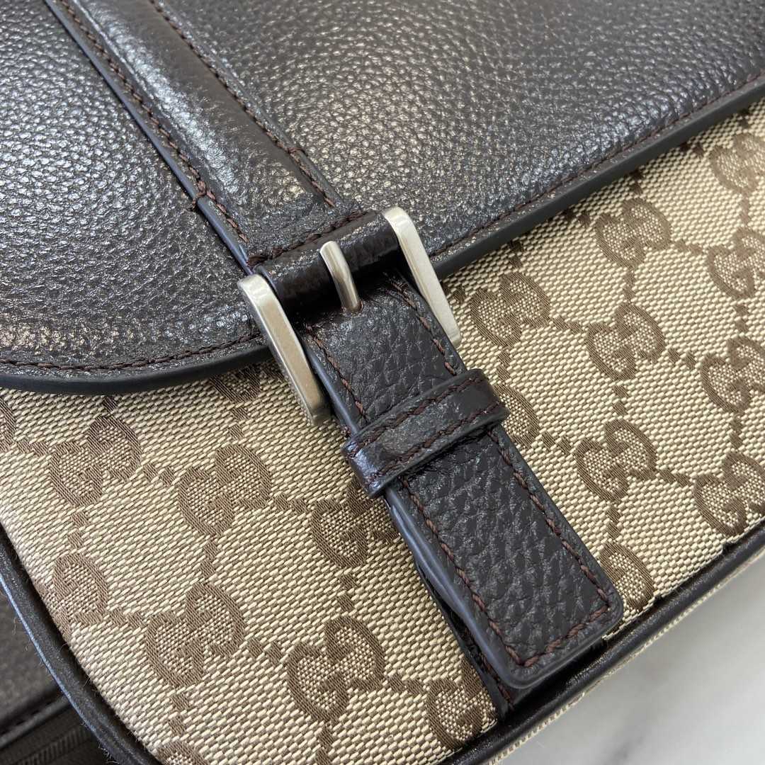 Gucci GG Crossbody Bag - DesignerGu