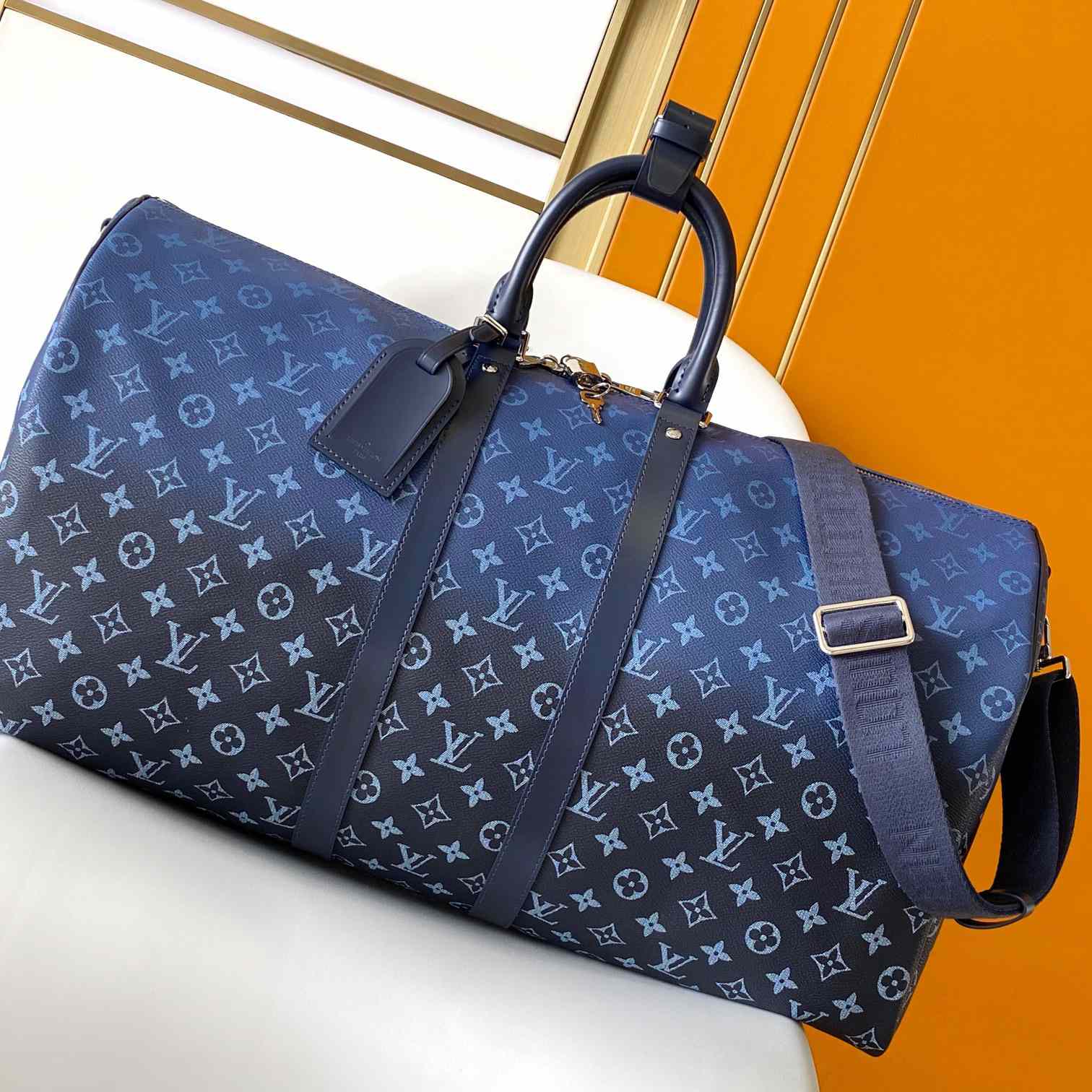 Louis Vuitton Keepall Bandoulière 55   M11558 - DesignerGu