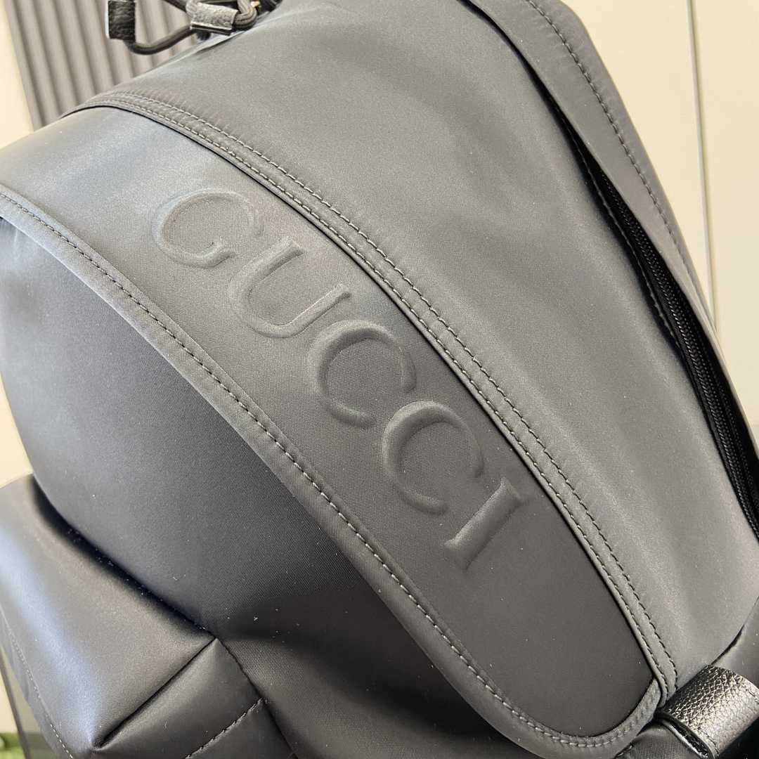 Gucci Large Backpack With Gucci Logo - DesignerGu