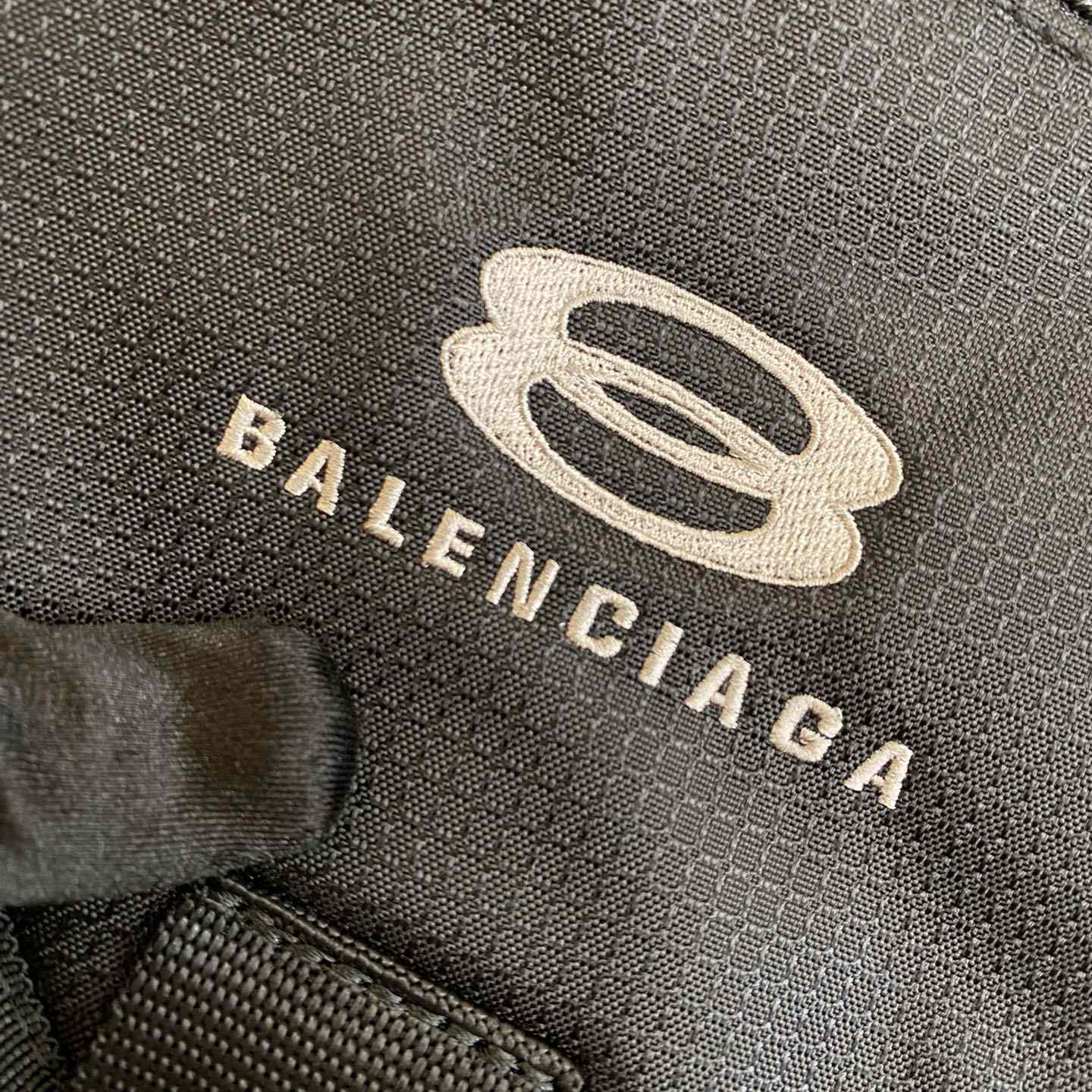 Balenciaga Medium Unity Backpack - DesignerGu