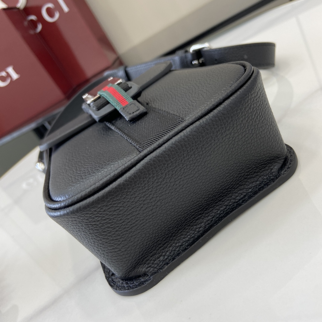 Gucci  Super Mini Crossbody Bag - DesignerGu