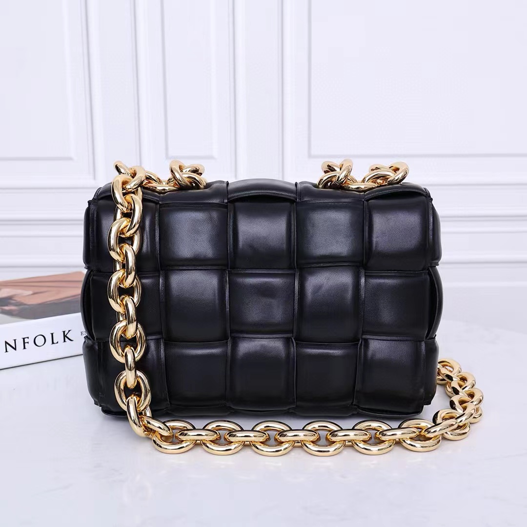 Bottega Veneta Chain Cassette （26*18*8CM） - DesignerGu