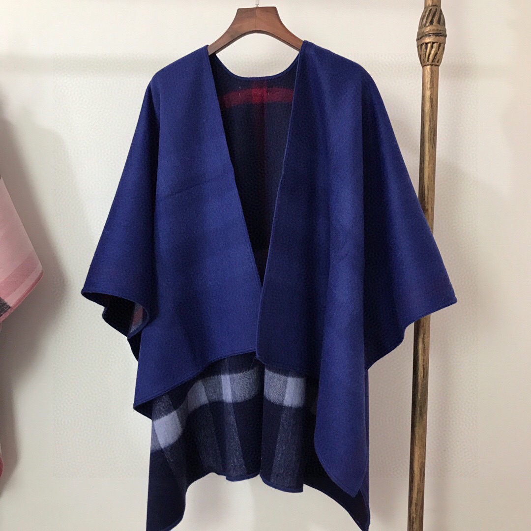 Burberry Charlotte Reversible Wool Felt Cape    140*140cm - DesignerGu