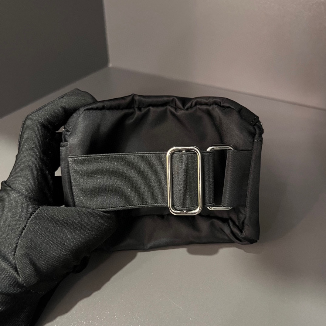 Prada Wrist Bag ﻿ - DesignerGu