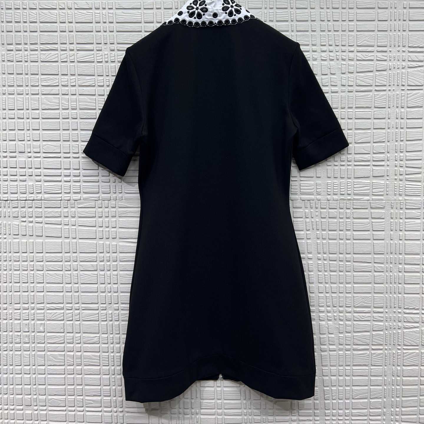 Louis Vuitton Broderie Collar Zip-Up Knit Dress   1AGAGR - DesignerGu