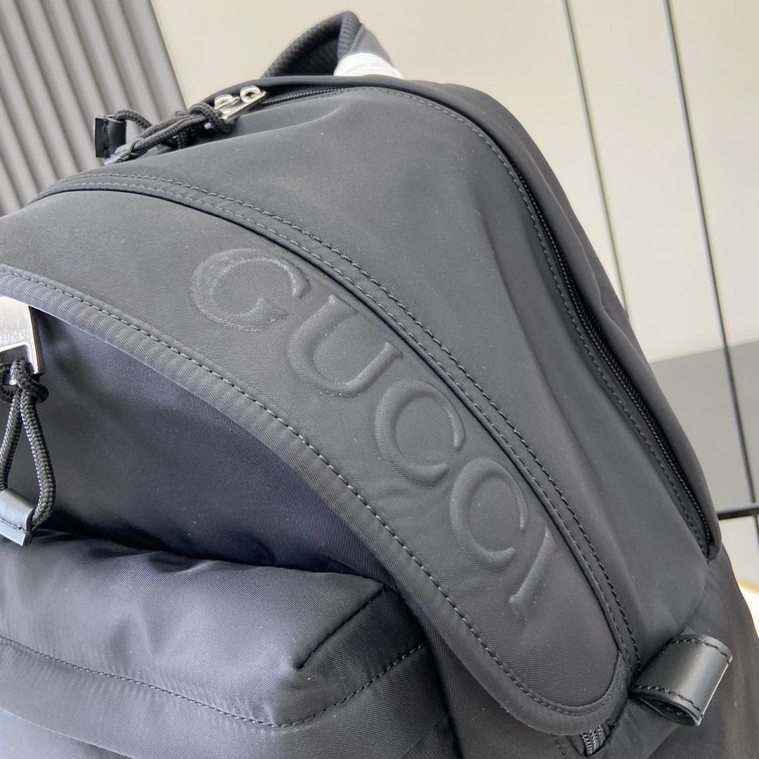 Gucci Medium Backpack With Gucci Logo - DesignerGu