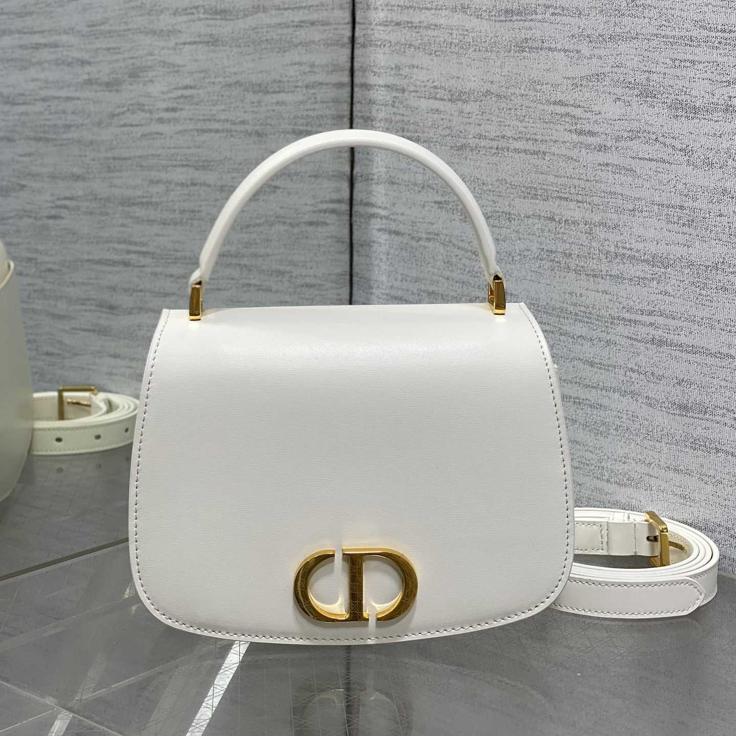 Dior Medium 30 Montaigne Avenue Top Handle Bag - DesignerGu