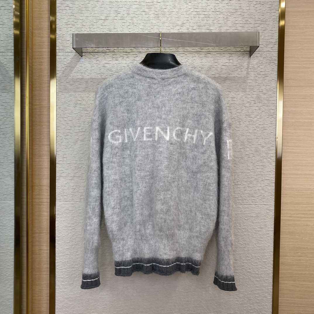 Givenchy 4G Logo Detailed Crewneck Sweater - DesignerGu