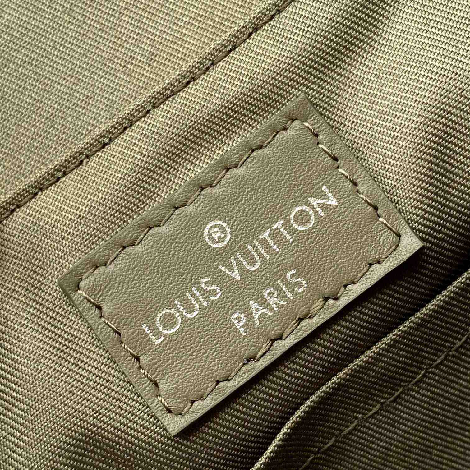 Louis Vuitton District PM   M11593 - DesignerGu