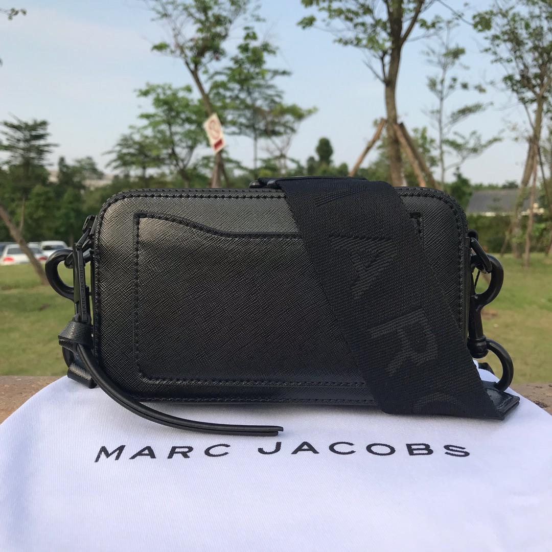 Marc Jacobs Small Camera Bag 19×6×12cm - DesignerGu