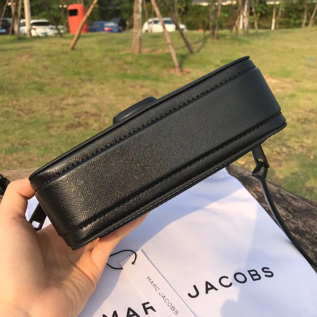 Marc Jacobs Small Camera Bag 19×6×12cm - DesignerGu